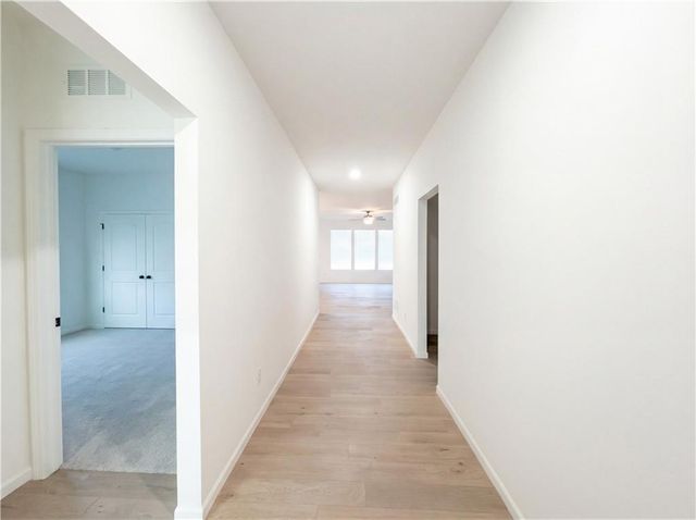 309 Hawthorne Court, Blue Springs, MO 64014