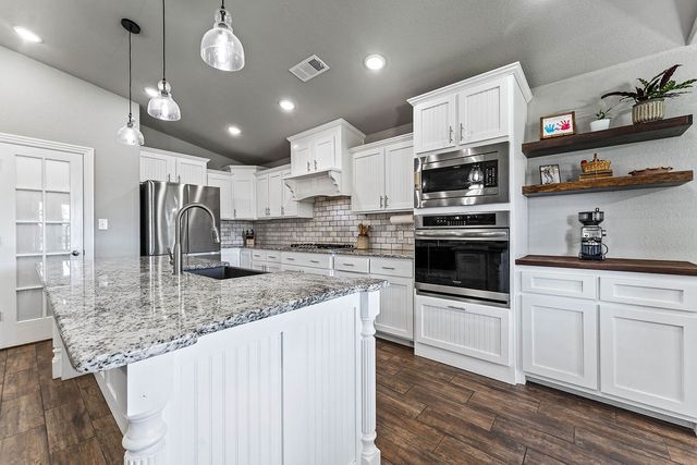 1601 Higgins Street, Pea Ridge, AR 72751