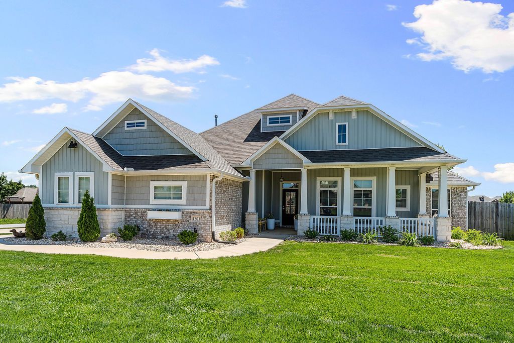 1601 Higgins Street, Pea Ridge, AR 72751