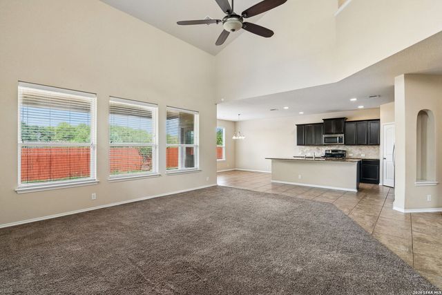 136 JOLIE CIR, Boerne, TX 78015