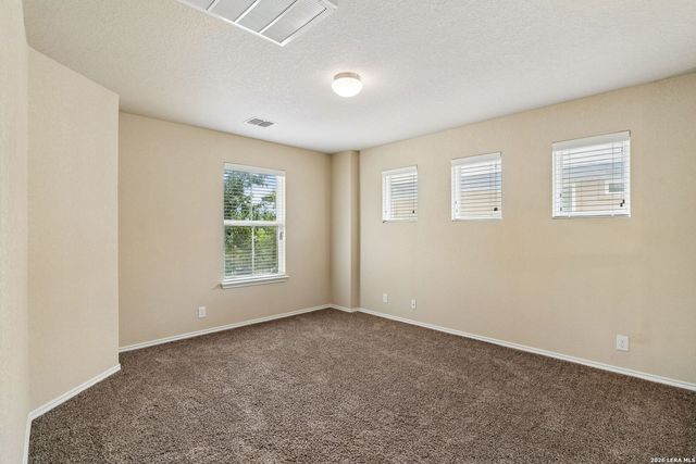 136 JOLIE CIR, Boerne, TX 78015