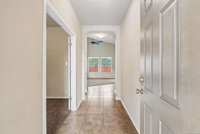 136 JOLIE CIR, Boerne, TX 78015