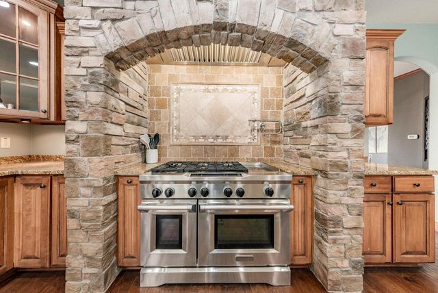 585 Overlook PASS, Fredonia, WI 53021