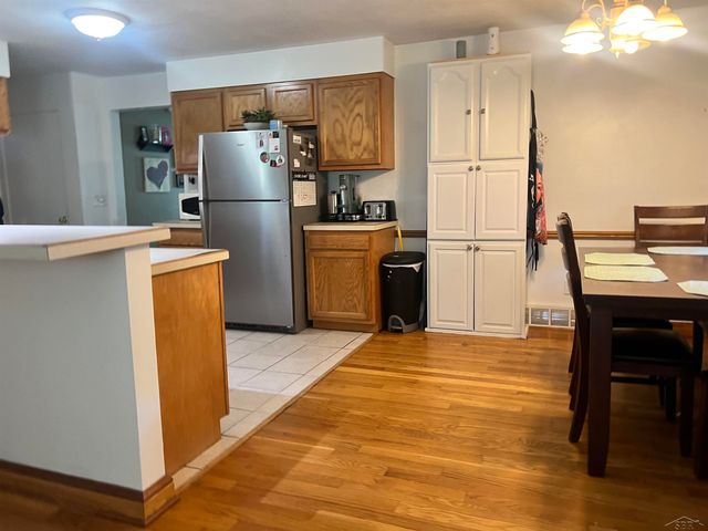 1947 Crescent Drive, Saginaw, MI 48604