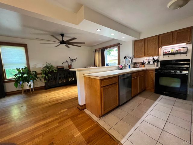 1947 Crescent Drive, Saginaw, MI 48604