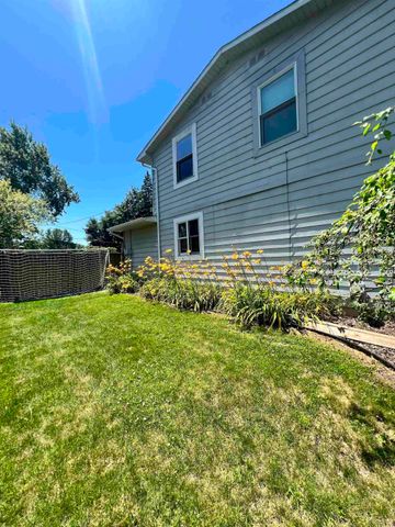 1947 Crescent Drive, Saginaw, MI 48604