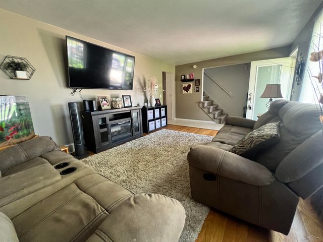 1947 Crescent Drive, Saginaw, MI 48604