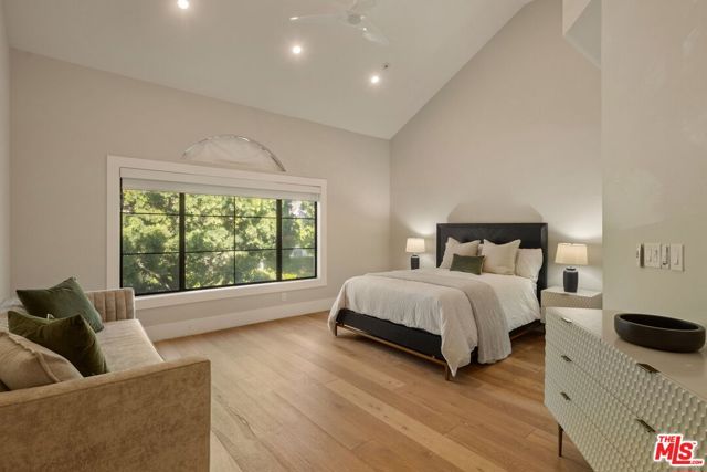 241 S Lasky Drive, Beverly Hills, CA 90212