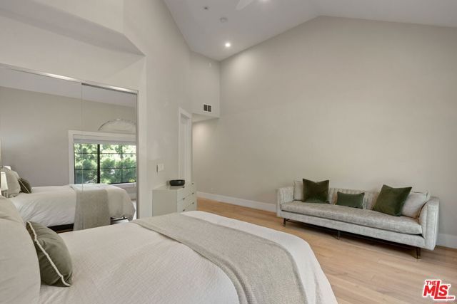 241 S Lasky Drive, Beverly Hills, CA 90212