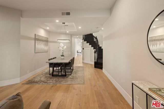 241 S Lasky Drive, Beverly Hills, CA 90212
