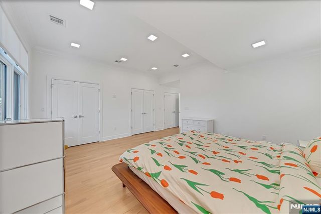 1427 Anderson Avenue, Fort Lee, NJ 07024