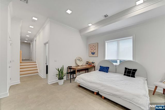 1427 Anderson Avenue, Fort Lee, NJ 07024
