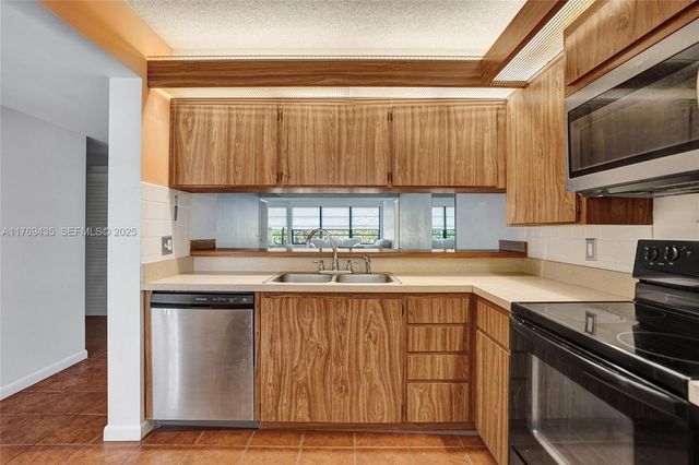 3515 Village Blvd 105, West Palm Beach, FL 33409