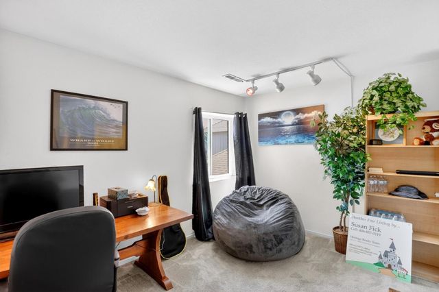 17074 Creekside Circle, Morgan Hill, CA 95037