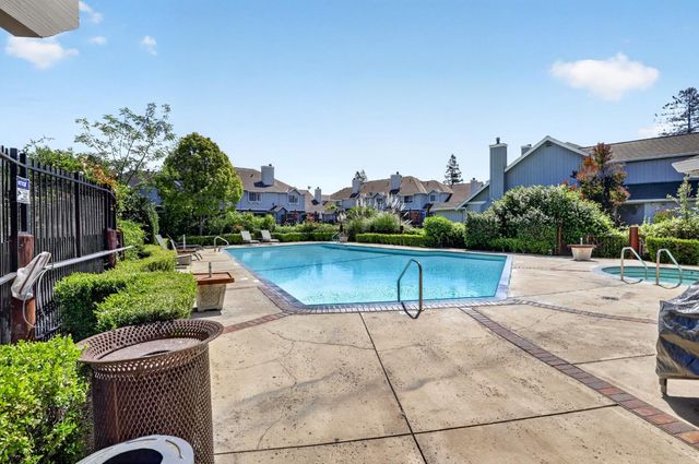 17074 Creekside Circle, Morgan Hill, CA 95037