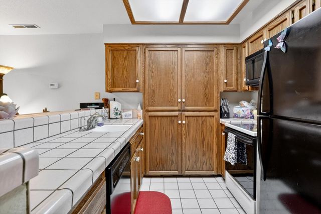 17074 Creekside Circle, Morgan Hill, CA 95037
