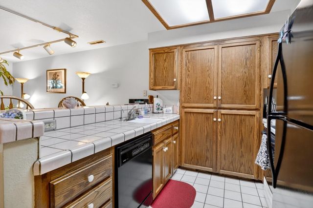 17074 Creekside Circle, Morgan Hill, CA 95037