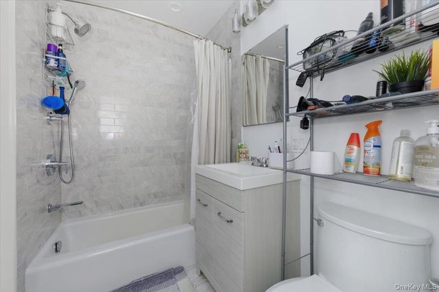 1003 Huntington Avenue, Bronx, NY 10465