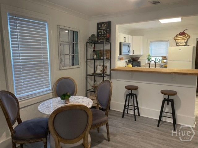 626 E Waldburg Street, Savannah, GA 31401