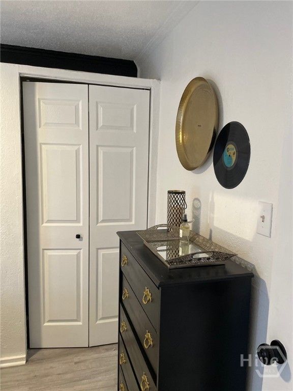 Image 20 of property listing at 626 E Waldburg Street, Savannah, GA 31401