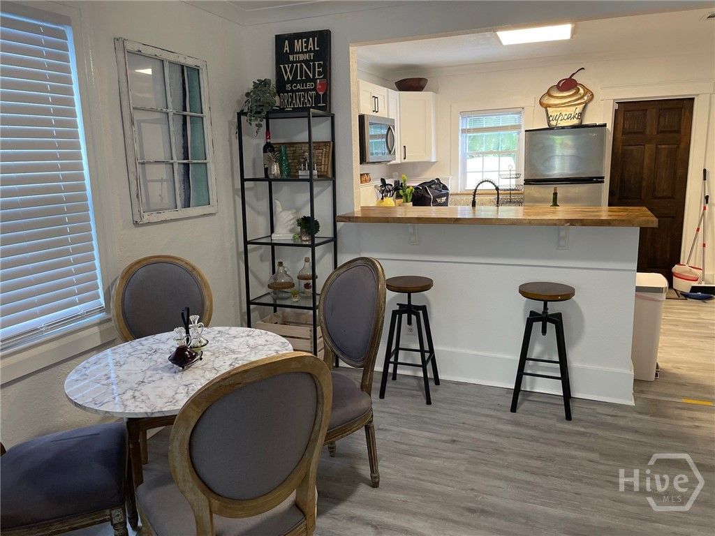 Image 9 of property listing at 626 E Waldburg Street, Savannah, GA 31401