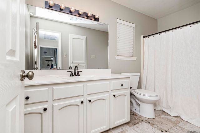 18238 Lake Iris Ave, Baton Rouge, LA 70817
