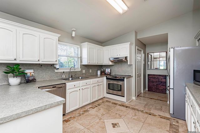 18238 Lake Iris Ave, Baton Rouge, LA 70817
