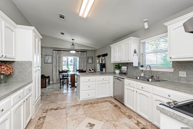 18238 Lake Iris Ave, Baton Rouge, LA 70817