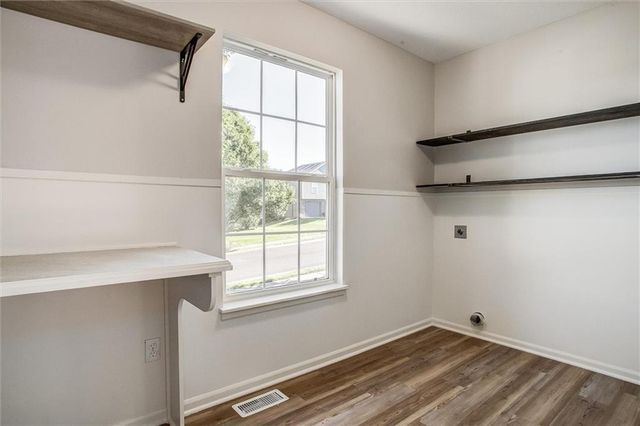 1302 Ridge Tree Lane, Pleasant Hill, MO 64080