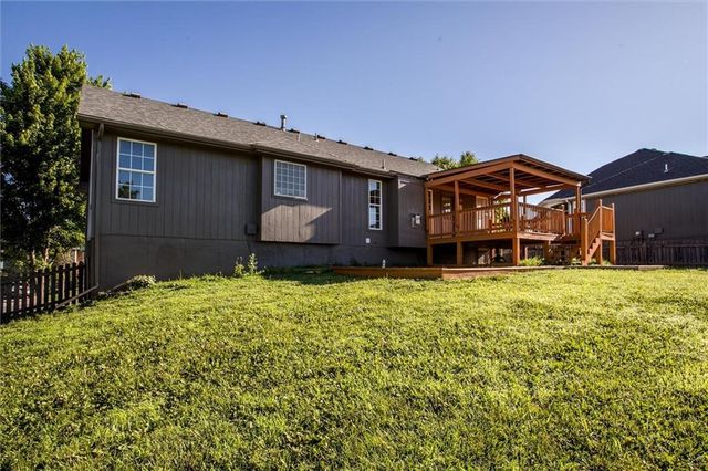 1302 Ridge Tree Lane, Pleasant Hill, MO 64080