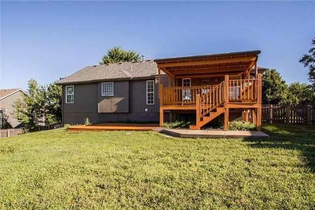 1302 Ridge Tree Lane, Pleasant Hill, MO 64080