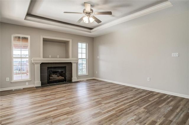 1302 Ridge Tree Lane, Pleasant Hill, MO 64080