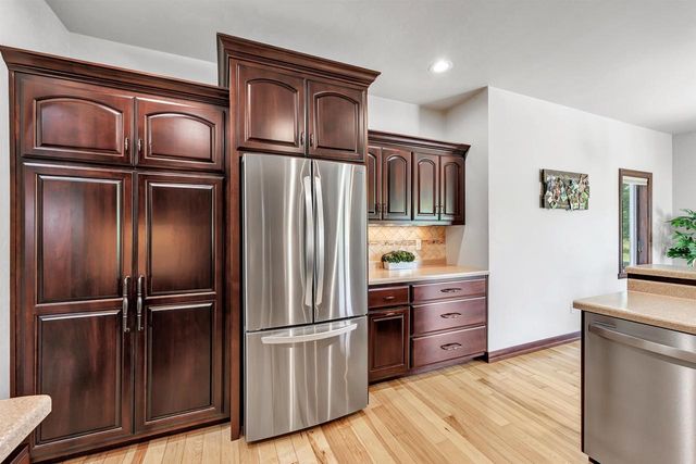 3660 EURO LANE, De Pere, WI 54115