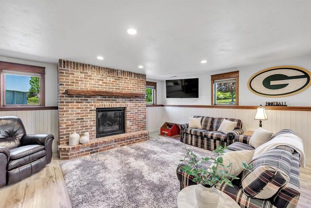 3660 EURO LANE, De Pere, WI 54115