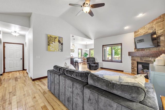 3660 EURO LANE, De Pere, WI 54115