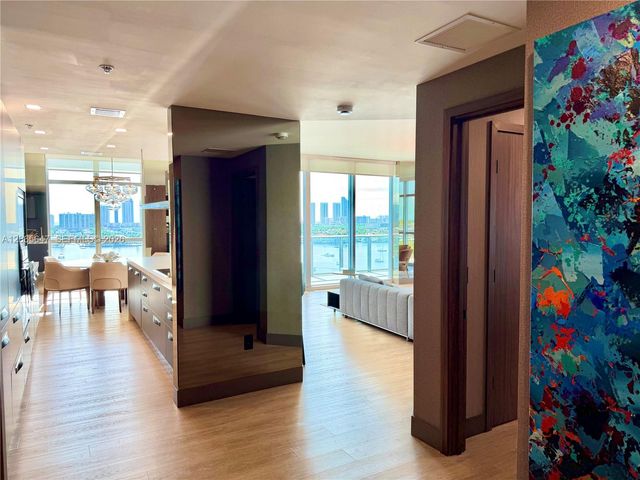 17301 Biscayne Blvd 1409, North Miami Beach, FL 33160