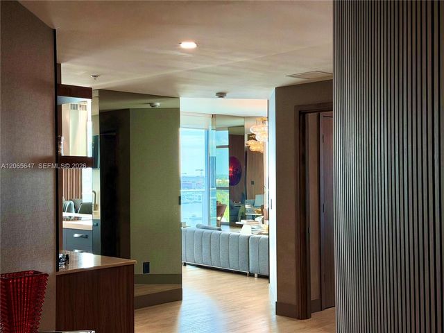 17301 Biscayne Blvd 1409, North Miami Beach, FL 33160