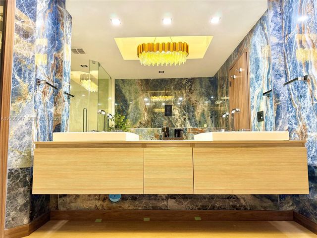 17301 Biscayne Blvd 1409, North Miami Beach, FL 33160
