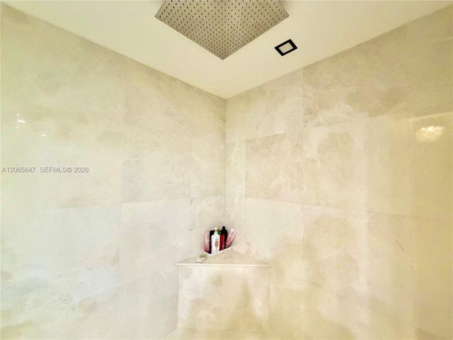 17301 Biscayne Blvd 1409, North Miami Beach, FL 33160
