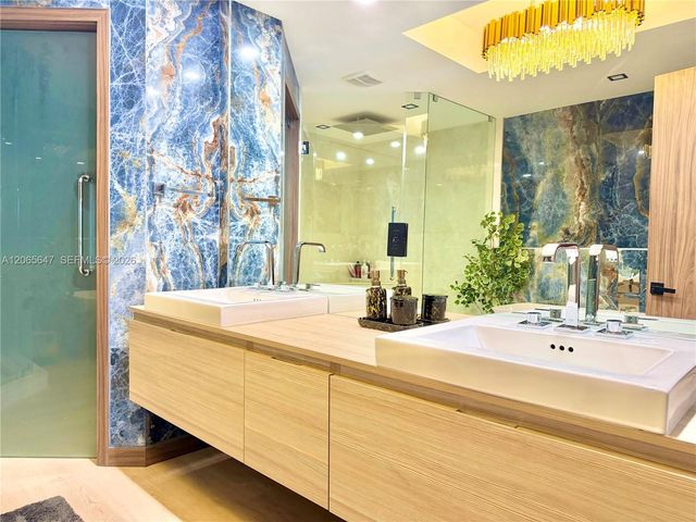 17301 Biscayne Blvd 1409, North Miami Beach, FL 33160