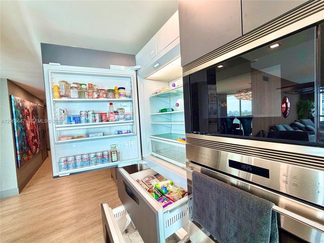 17301 Biscayne Blvd 1409, North Miami Beach, FL 33160