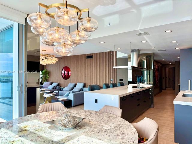 17301 Biscayne Blvd 1409, North Miami Beach, FL 33160