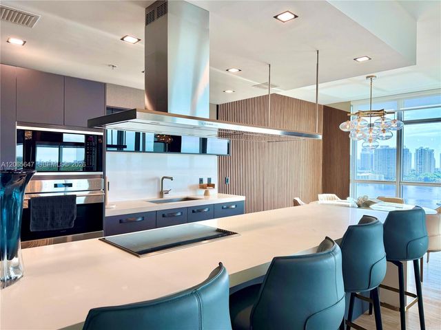 17301 Biscayne Blvd 1409, North Miami Beach, FL 33160