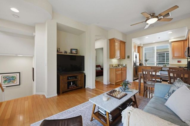 2958 Escala Circle, San Diego, CA 92108