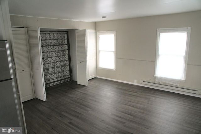 410 MONMOUTH ST, Gloucester City, NJ 08030