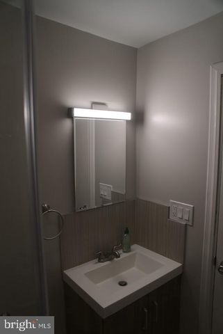410 MONMOUTH ST, Gloucester City, NJ 08030