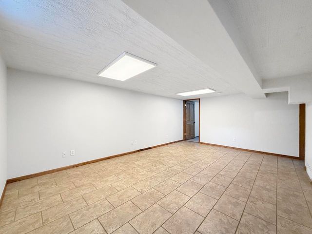 1920 6th St. NW, Minot, ND 58703