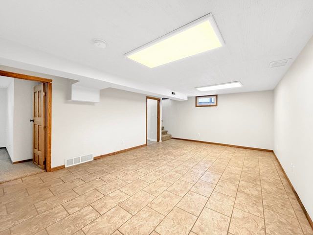 1920 6th St. NW, Minot, ND 58703