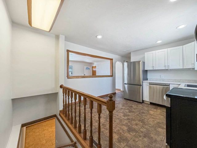 1920 6th St. NW, Minot, ND 58703