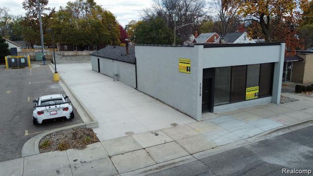 1219 E 11 Mile Road, Royal Oak Charter Township, MI 48067